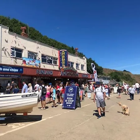 Banks View, Spacious Modern In Filey.