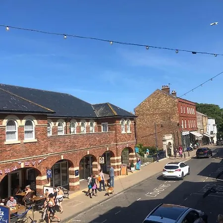 Banks View, Spacious Modern In Filey. *